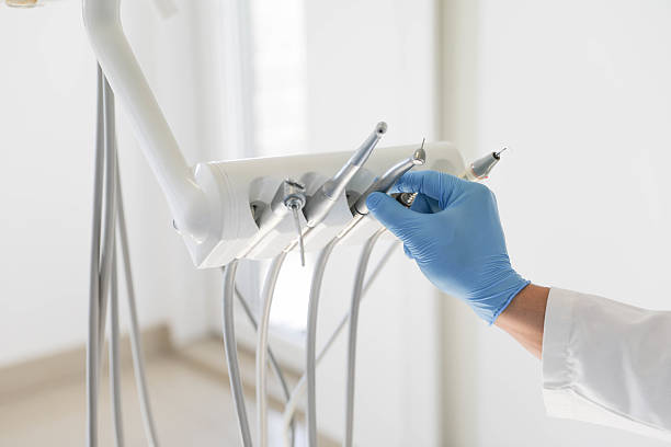 24/7 Emergency Tooth Extraction experts in Folcroft, PA